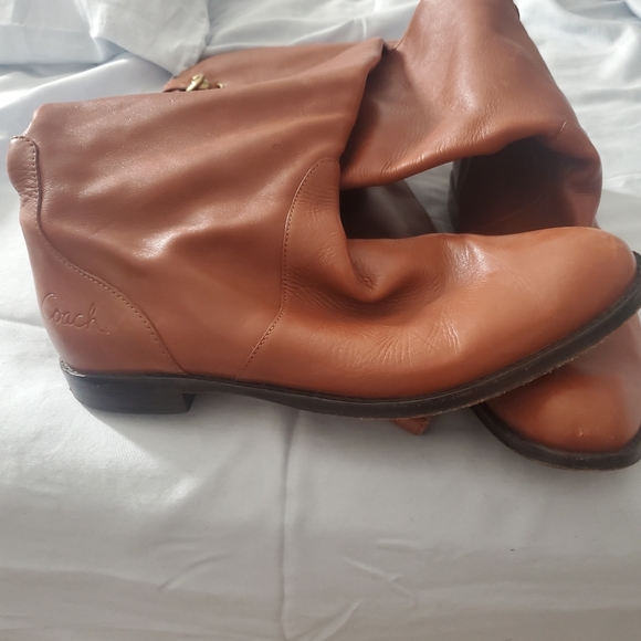 Boots - Picture 1 of 6